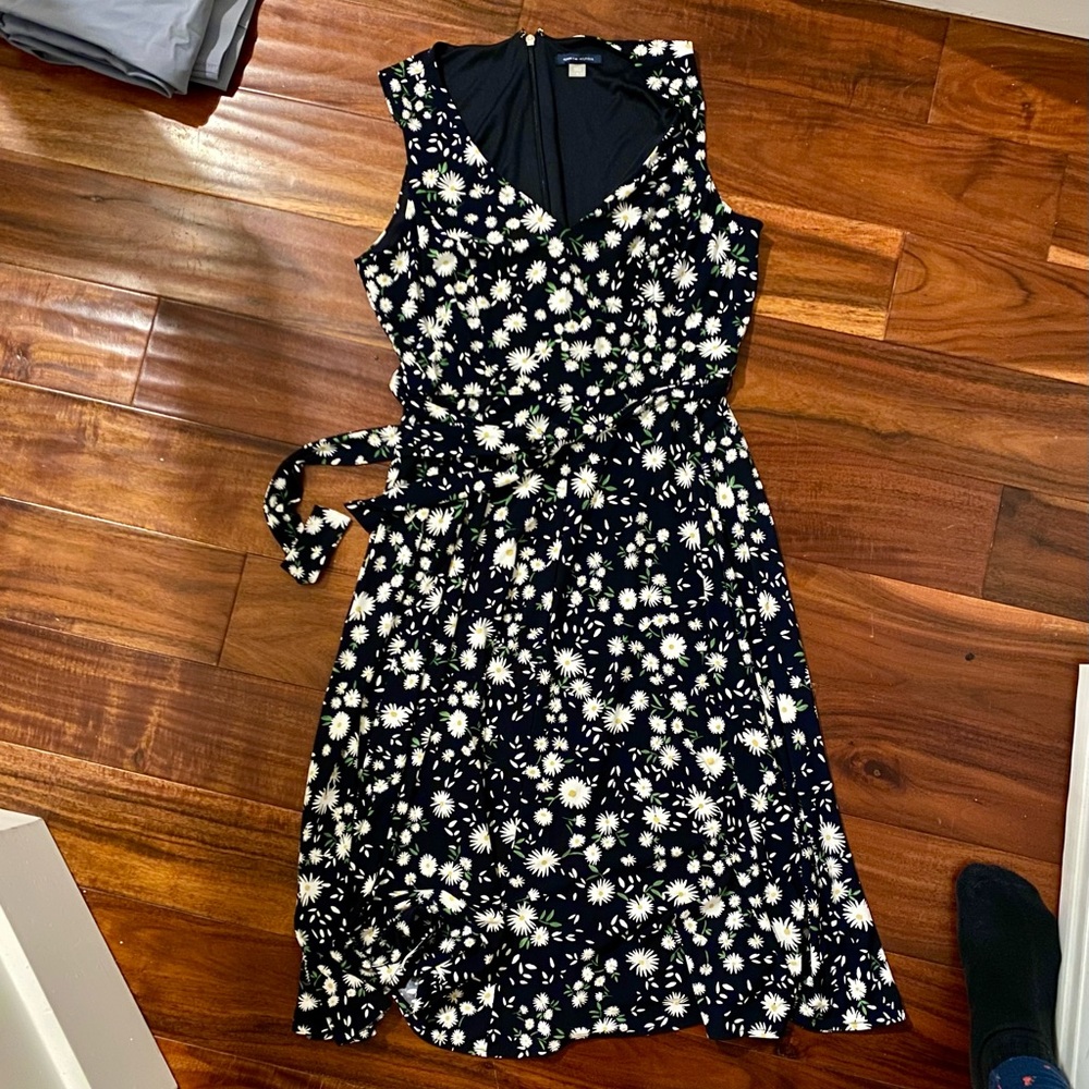 Tommy Hilfiger navy Floral dress size 8